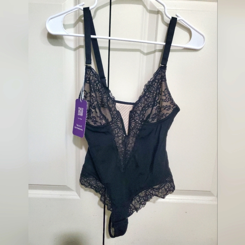 Heyshape Black Size Small V-neck Half Lace Bodysuit